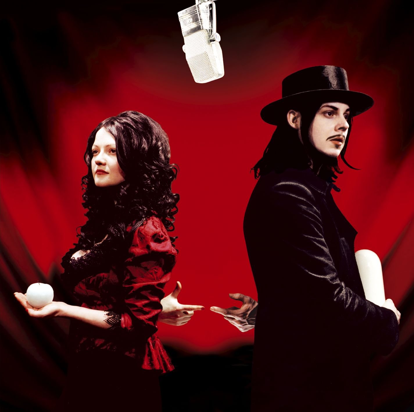 Get Behind Me Satan / The White Stripes